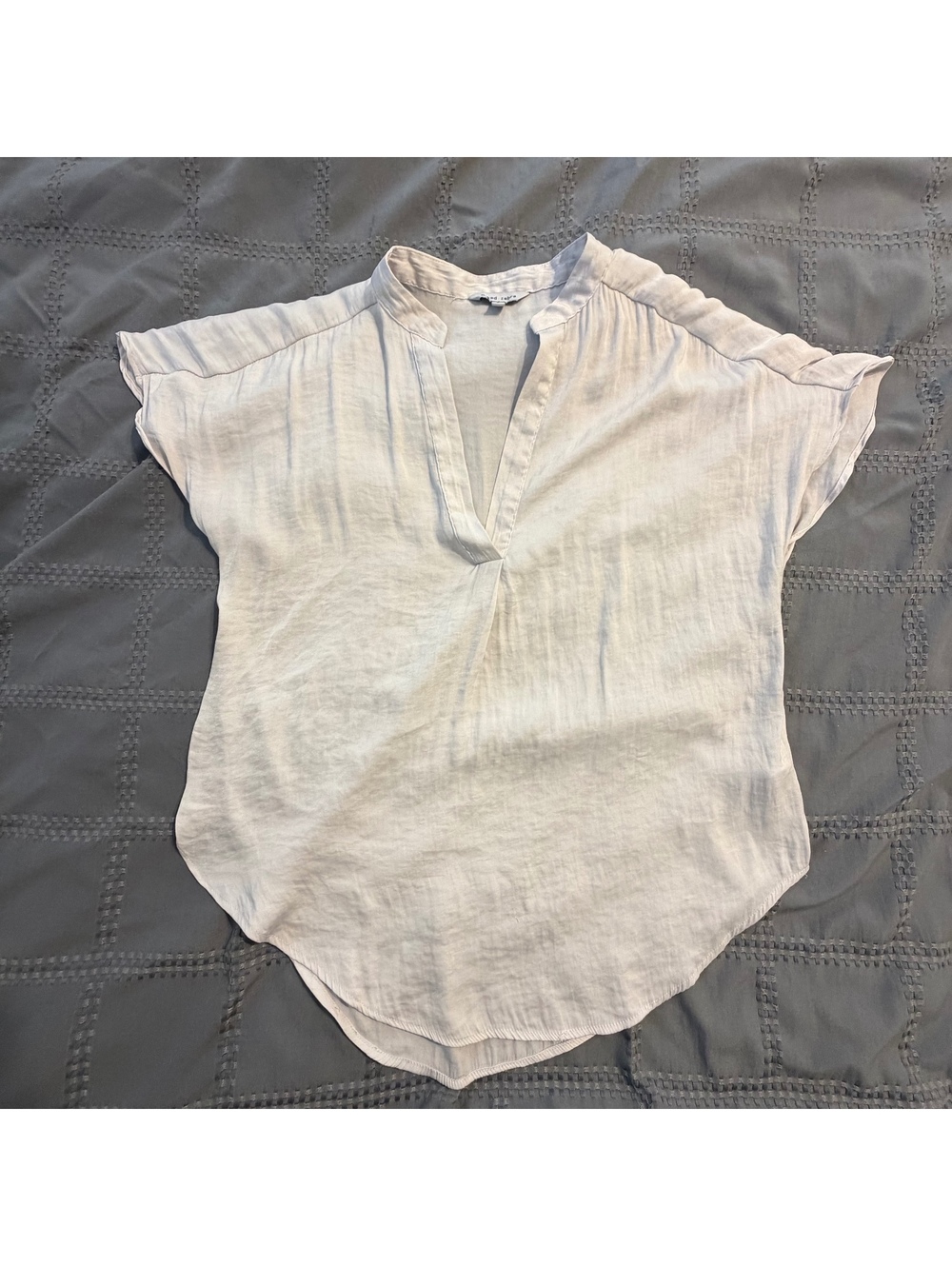 Naked Zebra Women's Light Silver/Gray Polyester Blouse Size S